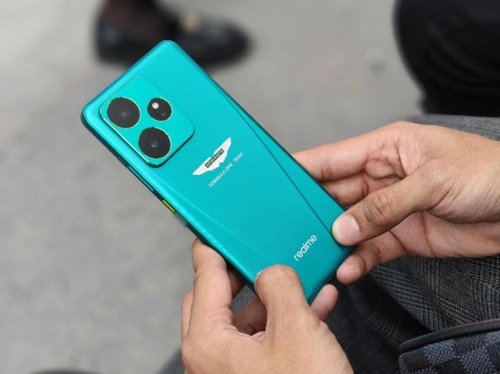 Realme GT 7 Dream Edition Price in Pakistan 2026 & Full Specifications
