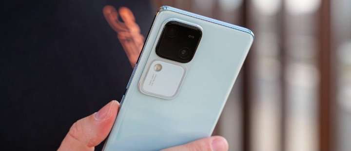 Vivo V30 Price in Pakistan 2026 & Full Specifications, Features, Camera Review